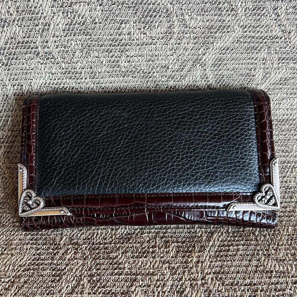 Brighton vintage 90s or 2000s tri fold leather wallet with strap NWOT